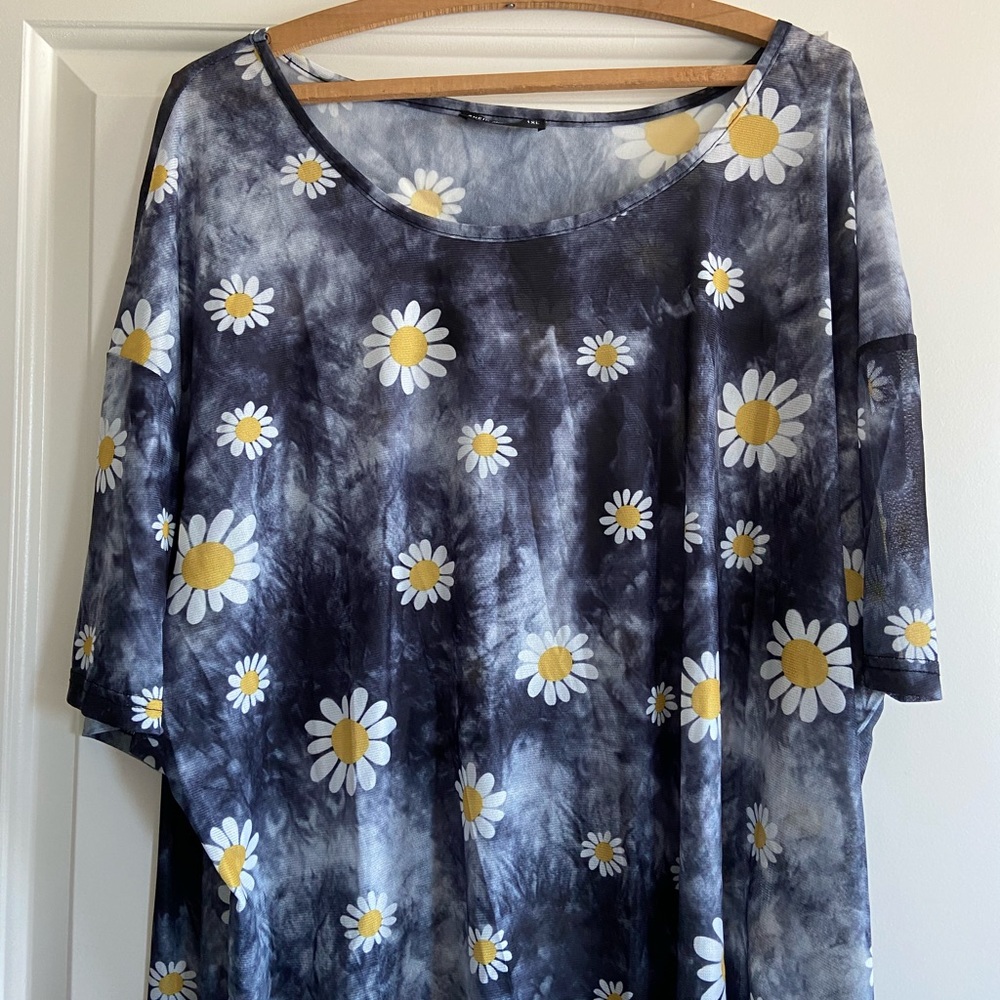 SHEIN Plus Size Drop Shoulder Tye Die Flora Tee